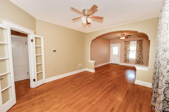 5218 Lisette Avenue, St Louis, MO 63109