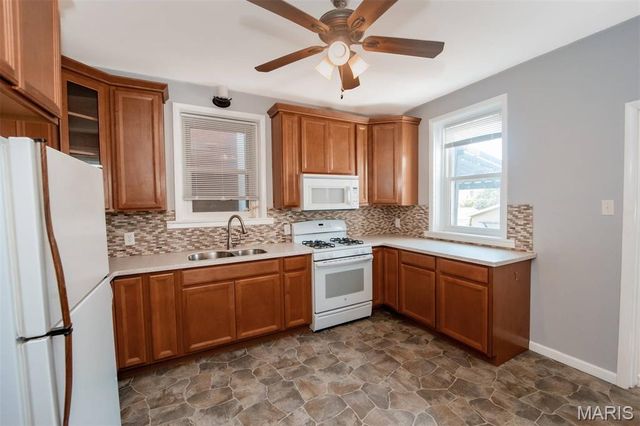 5218 Lisette Avenue, St Louis, MO 63109