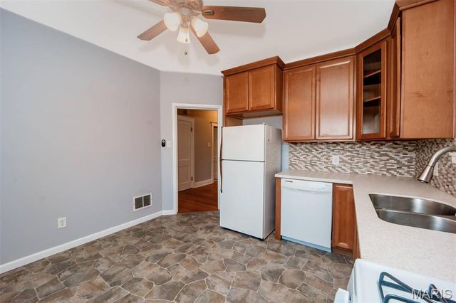 5218 Lisette Avenue, St Louis, MO 63109