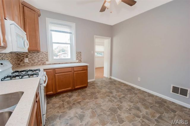 5218 Lisette Avenue, St Louis, MO 63109
