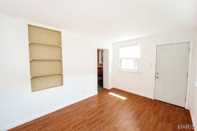 5218 Lisette Avenue, St Louis, MO 63109