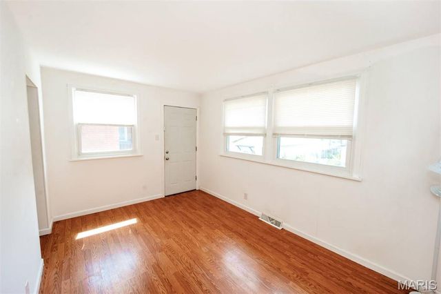 5218 Lisette Avenue, St Louis, MO 63109
