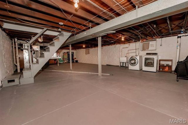 5218 Lisette Avenue, St Louis, MO 63109