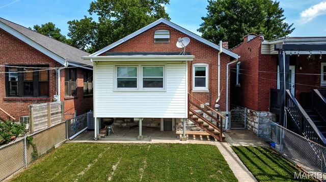 5218 Lisette Avenue, St Louis, MO 63109