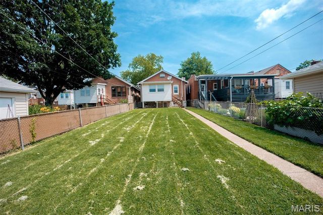 5218 Lisette Avenue, St Louis, MO 63109