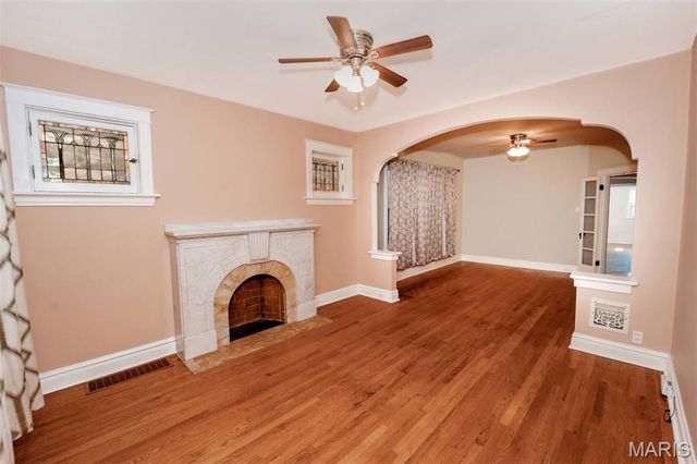 5218 Lisette Avenue, St Louis, MO 63109