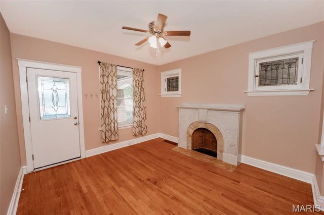 5218 Lisette Avenue, St Louis, MO 63109