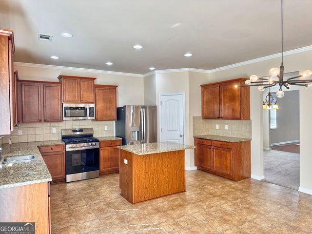402 Sweetwood Court, Lagrange, GA 30241
