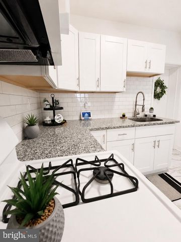 4651 TACONY, Philadelphia, PA 19137