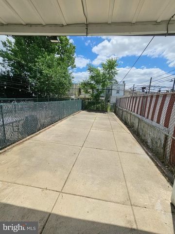 4651 TACONY, Philadelphia, PA 19137