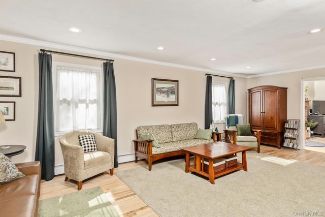 277 River Road, Saint James, NY 11780