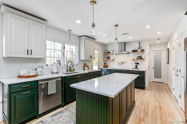 277 River Road, Saint James, NY 11780