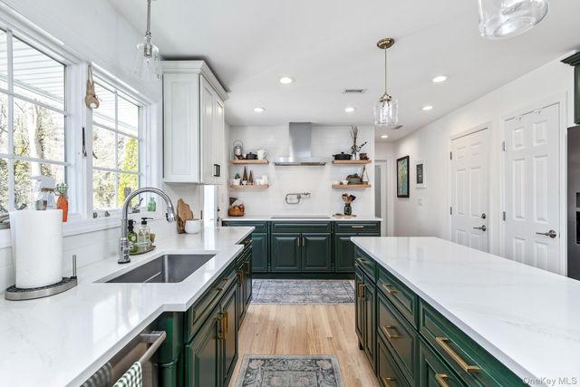 277 River Road, Saint James, NY 11780