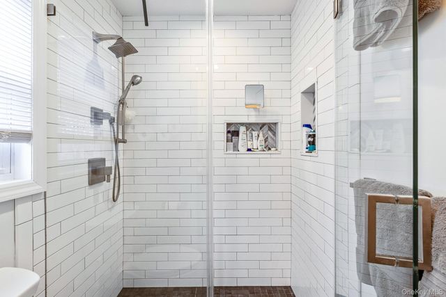 277 River Road, Saint James, NY 11780