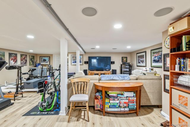 277 River Road, Saint James, NY 11780