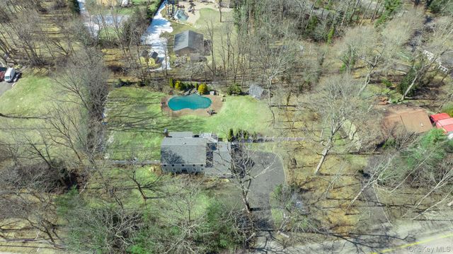 277 River Road, Saint James, NY 11780