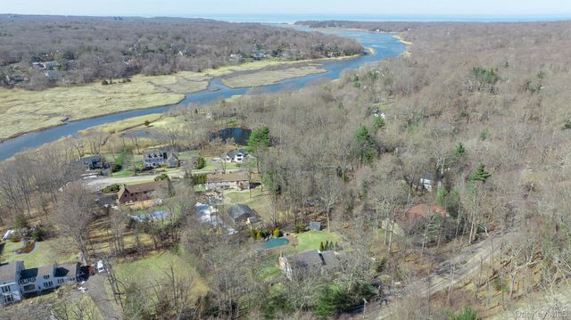 277 River Road, Saint James, NY 11780