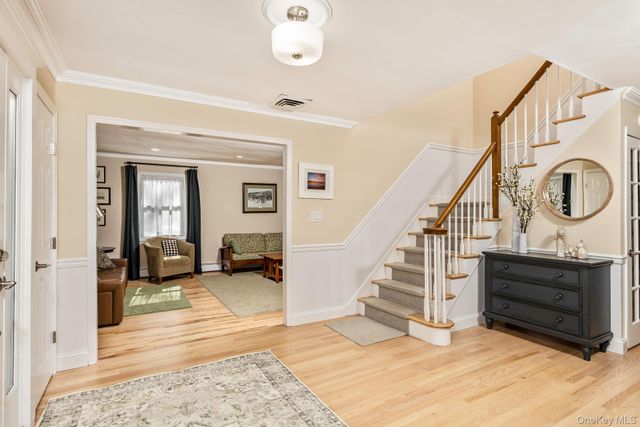 277 River Road, Saint James, NY 11780