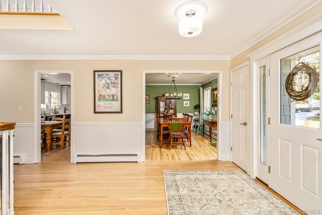 277 River Road, Saint James, NY 11780