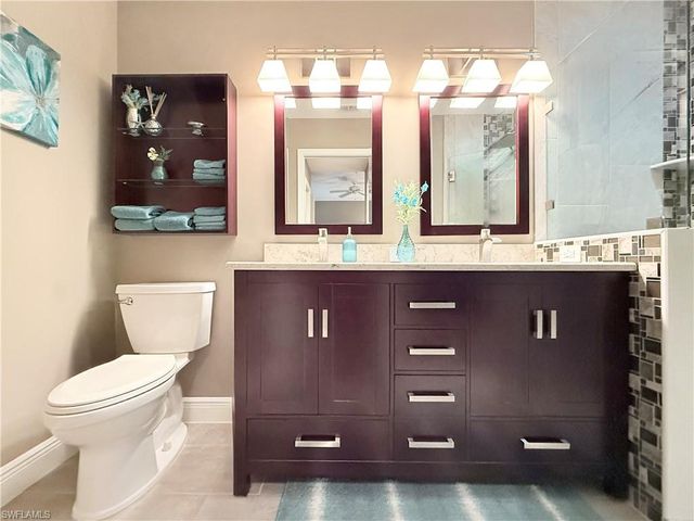 8555 Naples Heritage DR 245, Naples, FL 34112