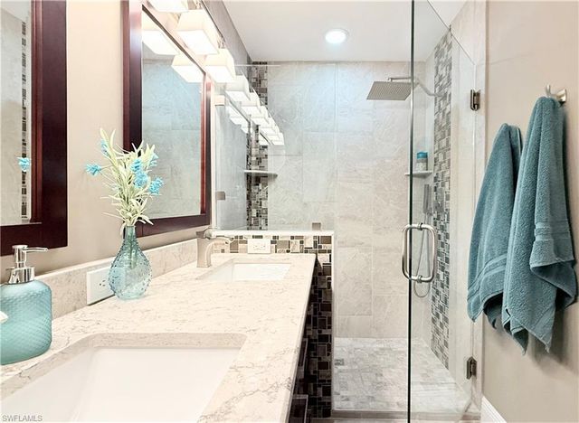 8555 Naples Heritage DR 245, Naples, FL 34112