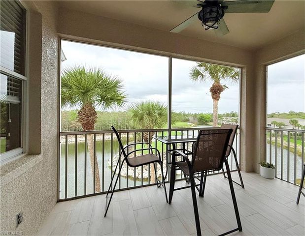 8555 Naples Heritage DR 245, Naples, FL 34112