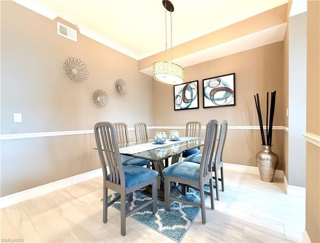 8555 Naples Heritage DR 245, Naples, FL 34112