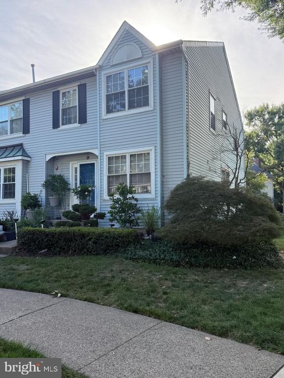 91 LIBERTY DR, LANGHORNE, PA 19047 — exterior