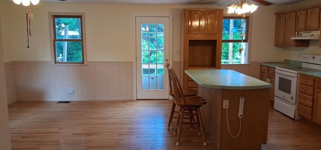 14 Doris Dr., Abington, MA 02351