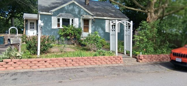 14 Doris Dr., Abington, MA 02351
