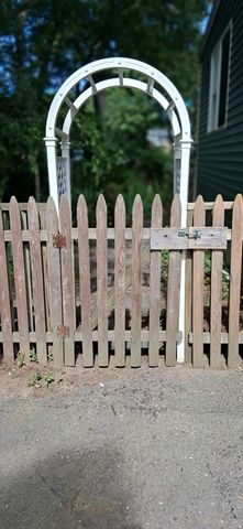 14 Doris Dr., Abington, MA 02351
