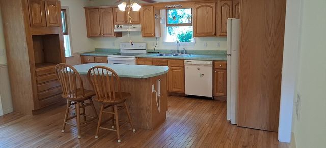 14 Doris Dr., Abington, MA 02351