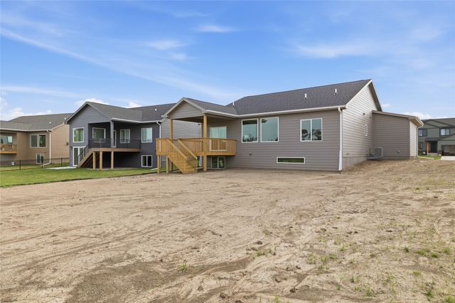 665 NW Rosemont Drive, Waukee, IA 50263