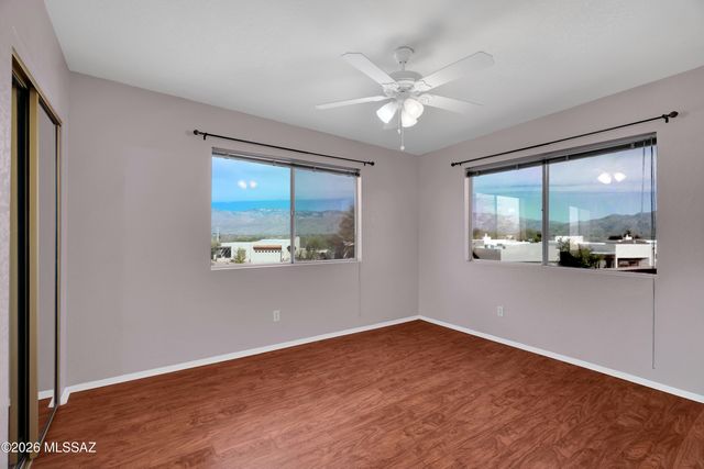 771 N Hearthside Lane, Tucson, AZ 85748