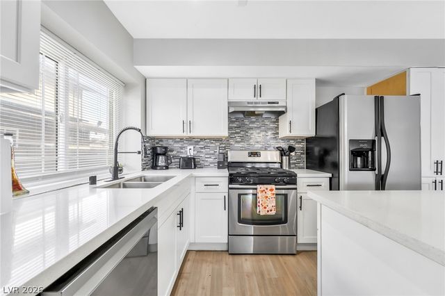 836 Cherry Drive, Henderson, NV 89002