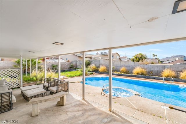 836 Cherry Drive, Henderson, NV 89002