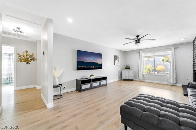 836 Cherry Drive, Henderson, NV 89002