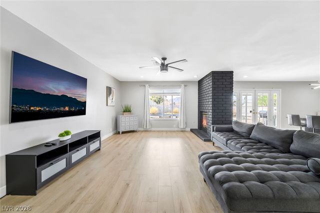 836 Cherry Drive, Henderson, NV 89002