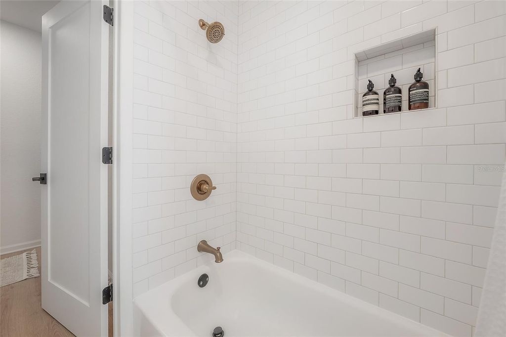 Image 28 of property listing at 319 W CURTIS STREET, Tampa, FL 33603