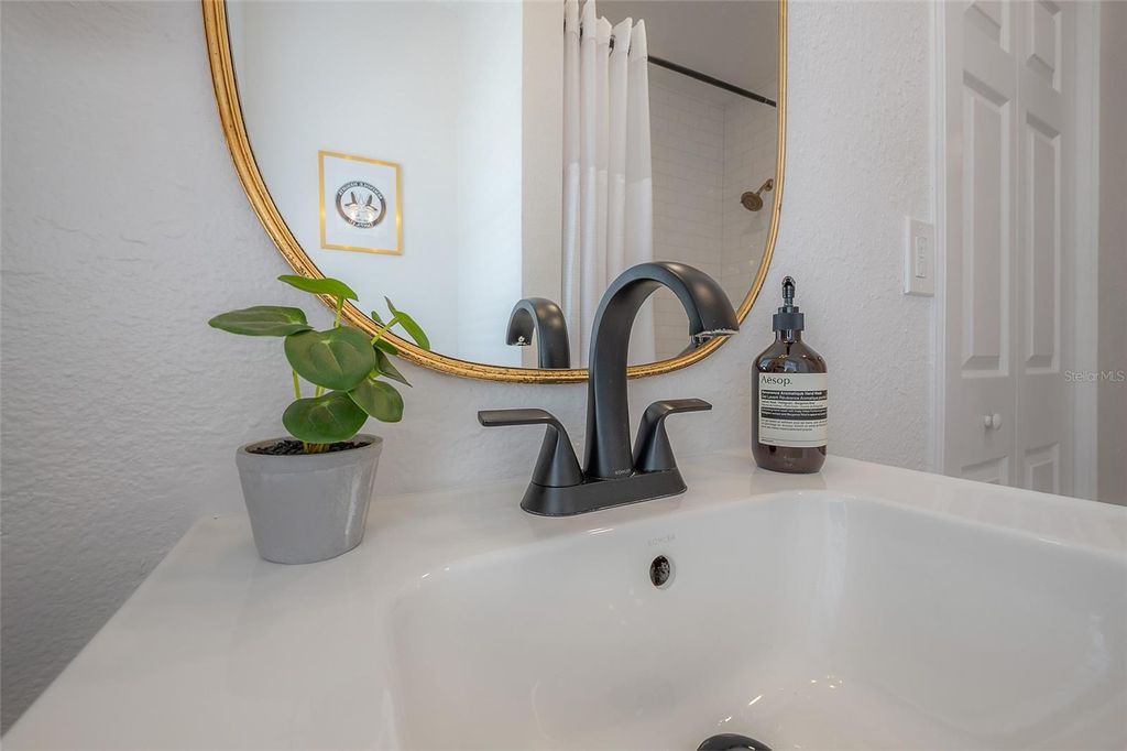 Image 30 of property listing at 319 W CURTIS STREET, Tampa, FL 33603