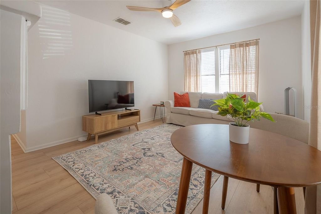 Image 5 of property listing at 319 W CURTIS STREET, Tampa, FL 33603