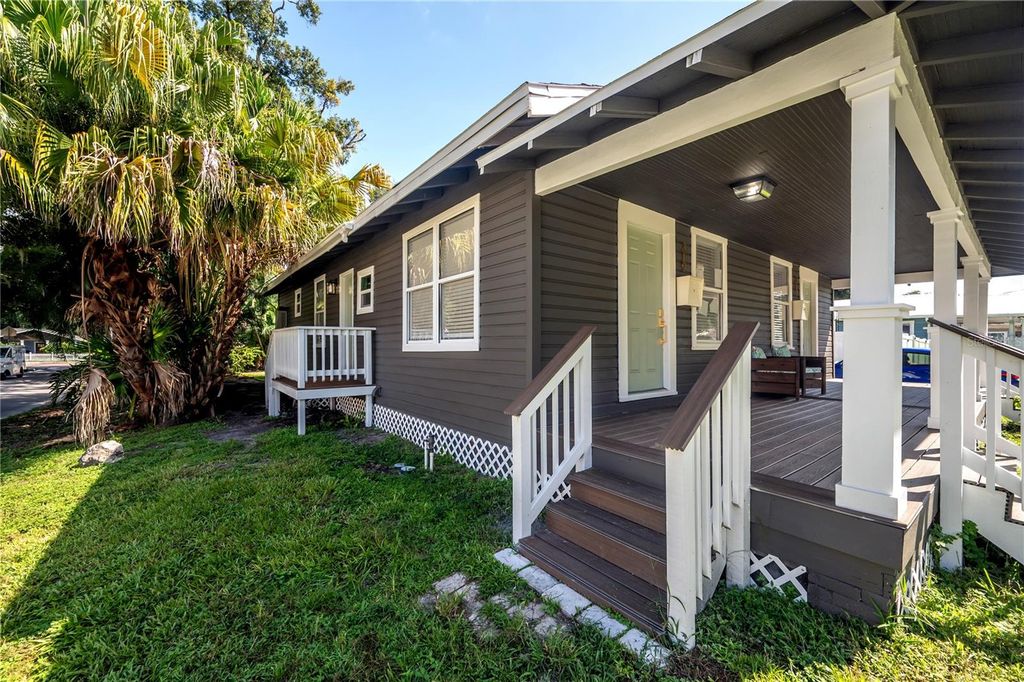 Image 47 of property listing at 319 W CURTIS STREET, Tampa, FL 33603