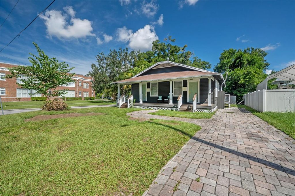 Image 71 of property listing at 319 W CURTIS STREET, Tampa, FL 33603