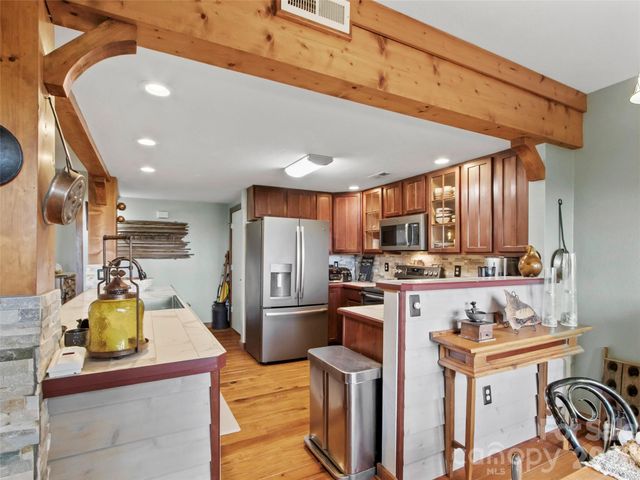 250 Creekside Way C102, Burnsville, NC 28714