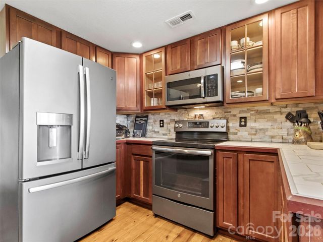 250 Creekside Way C102, Burnsville, NC 28714