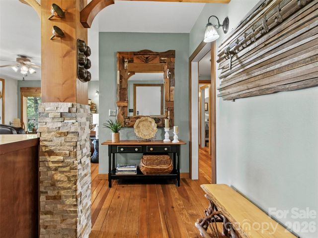 250 Creekside Way C102, Burnsville, NC 28714