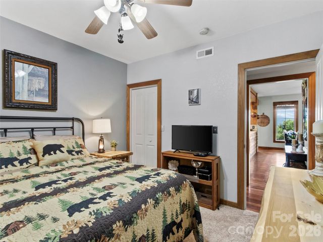 250 Creekside Way C102, Burnsville, NC 28714