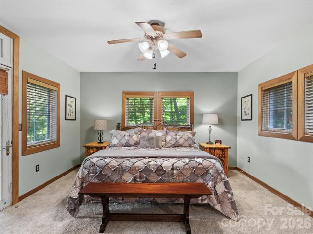 250 Creekside Way C102, Burnsville, NC 28714