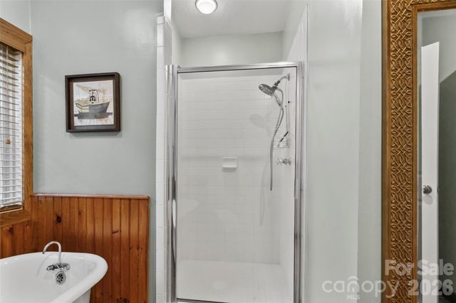 250 Creekside Way C102, Burnsville, NC 28714