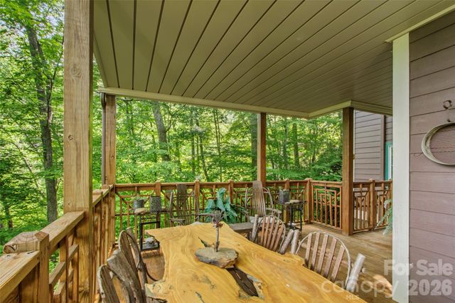 250 Creekside Way C102, Burnsville, NC 28714